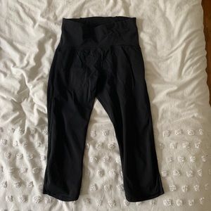LIKE NEW lulu cropped leggings
